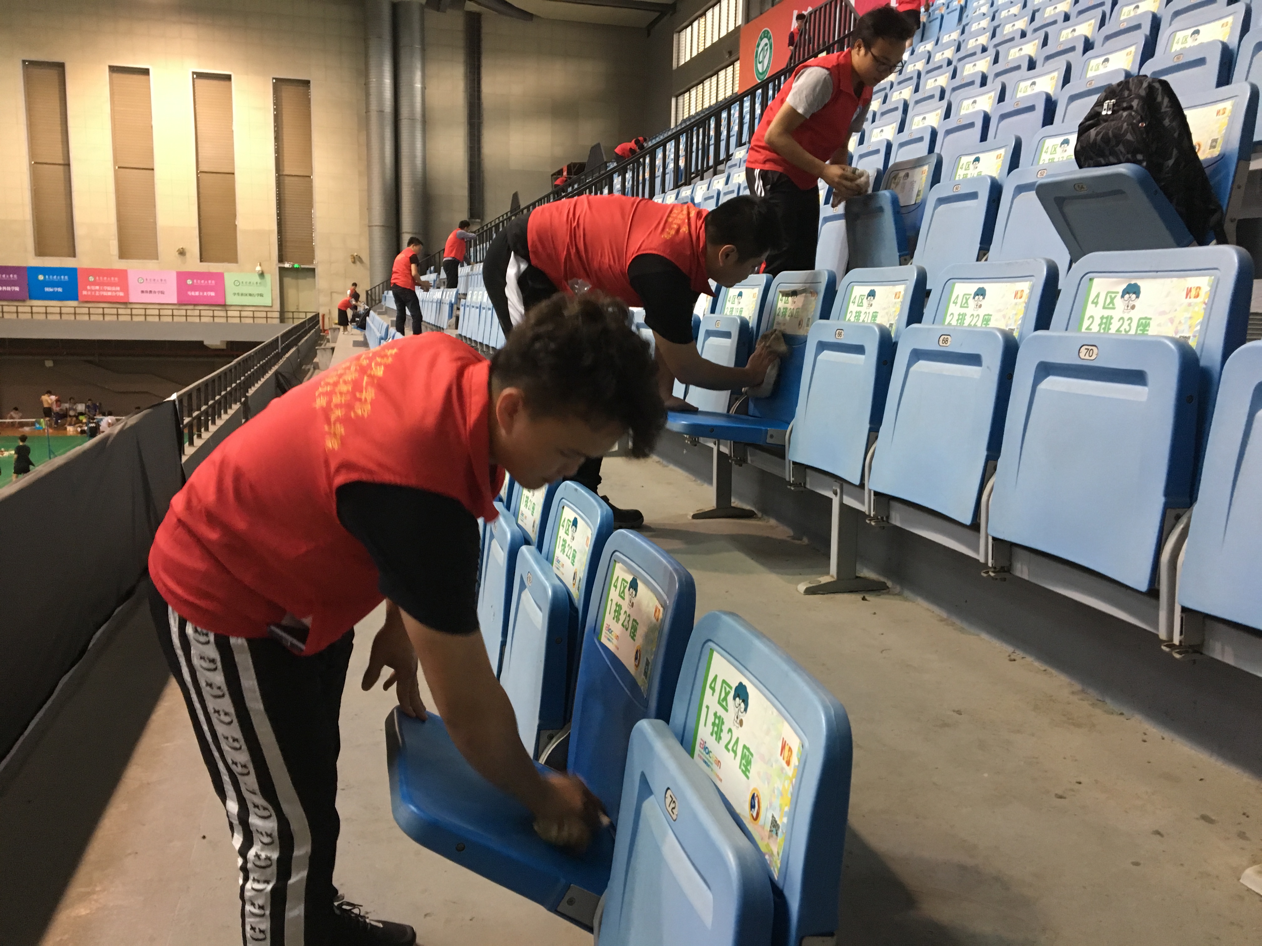 蘑菇视频
学生党支部开展-传承雷锋精神弘扬时代新风-主题党日活动2.jpg